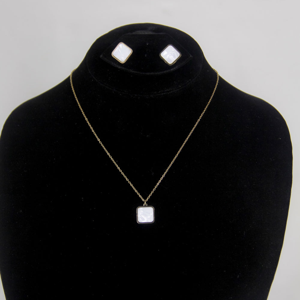 Quartz Square Pendant
