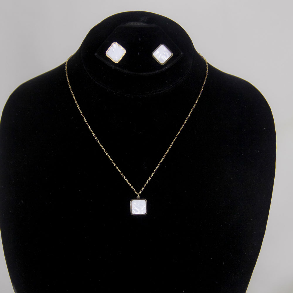 Quartz Square Pendant
