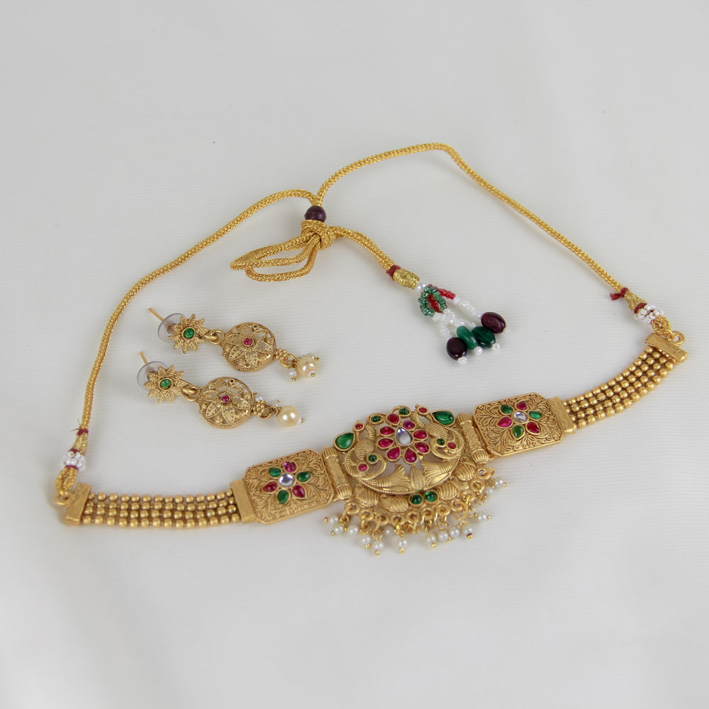 Peacocks Choker